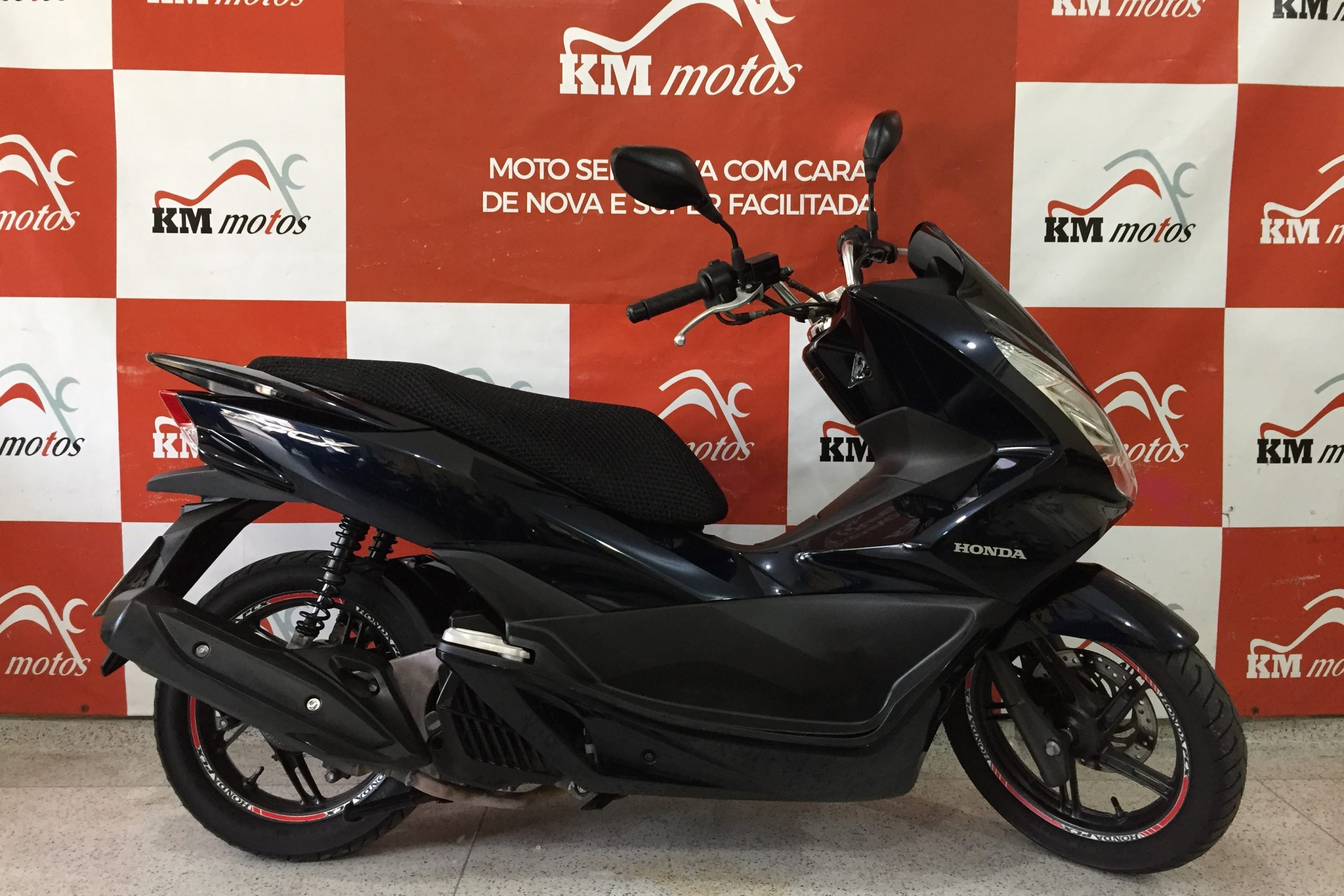 Honda Pcx 150 Azul 2018 Km Motos Sua Loja De Motos Semi Novas 1591