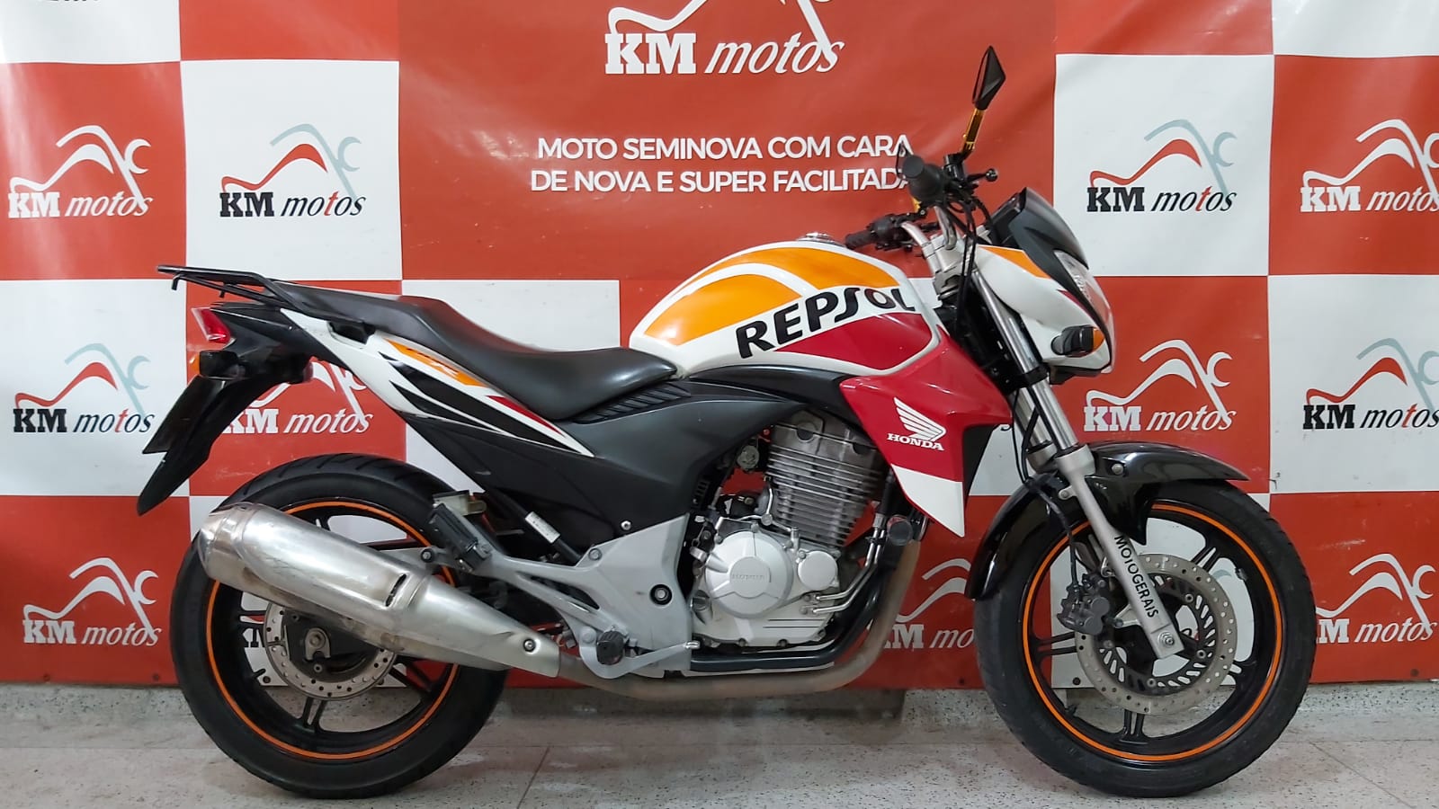 Honda Cb 300r Limited 2014 Branca Km Motos Sua Loja De Motos Semi Novas