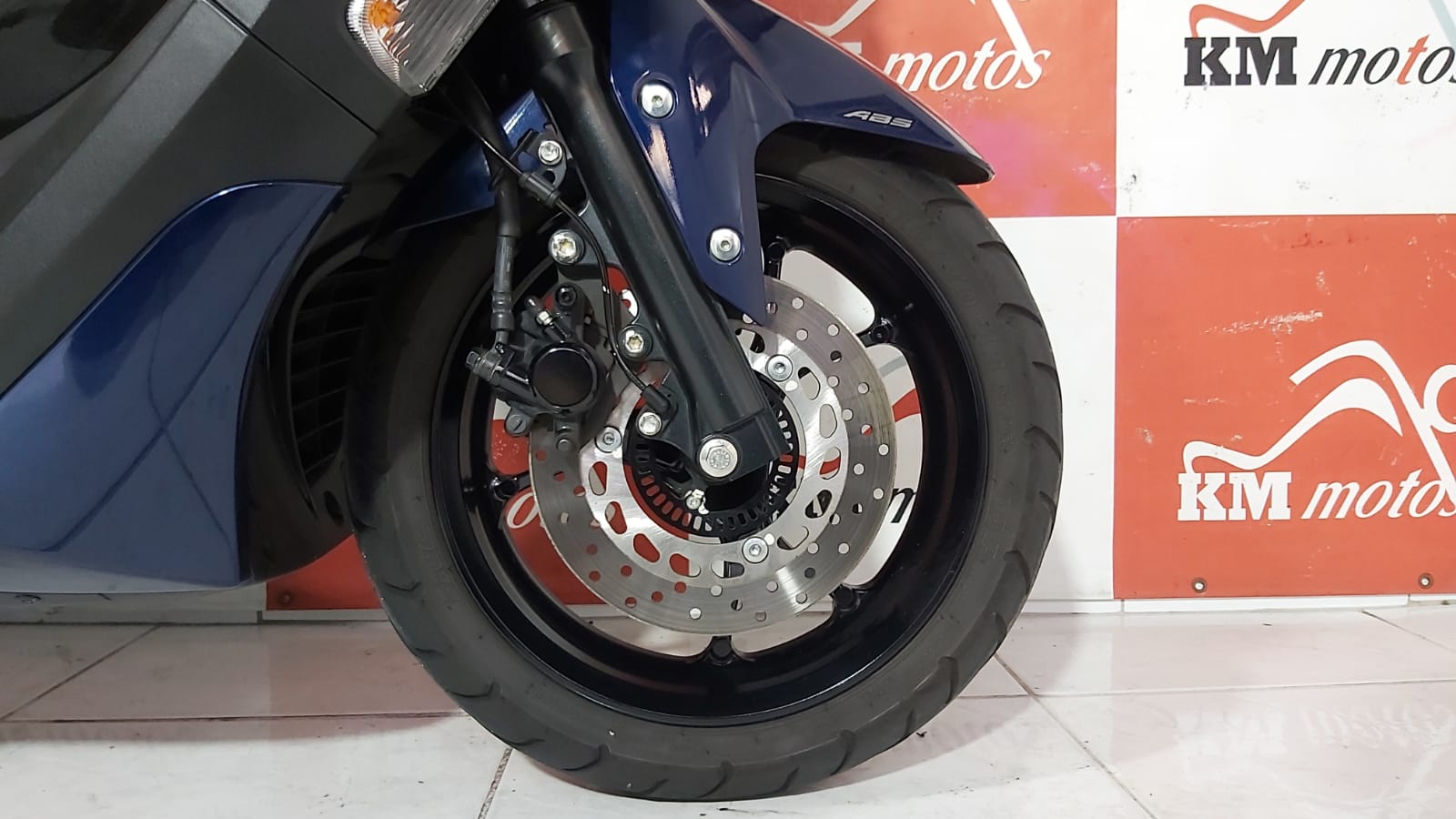 Yamaha Nmax Abs Azul Km Motos Sua Loja De Motos Semi Novas