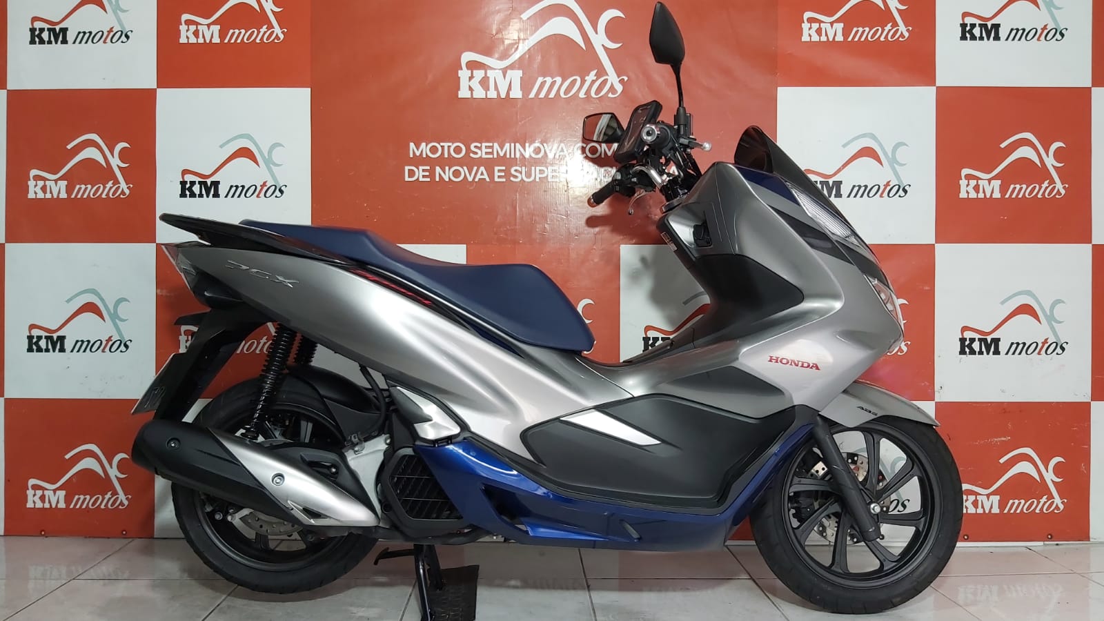 Honda Pcx Sport Abs Prata Km Motos Sua Loja De Motos Semi Novas